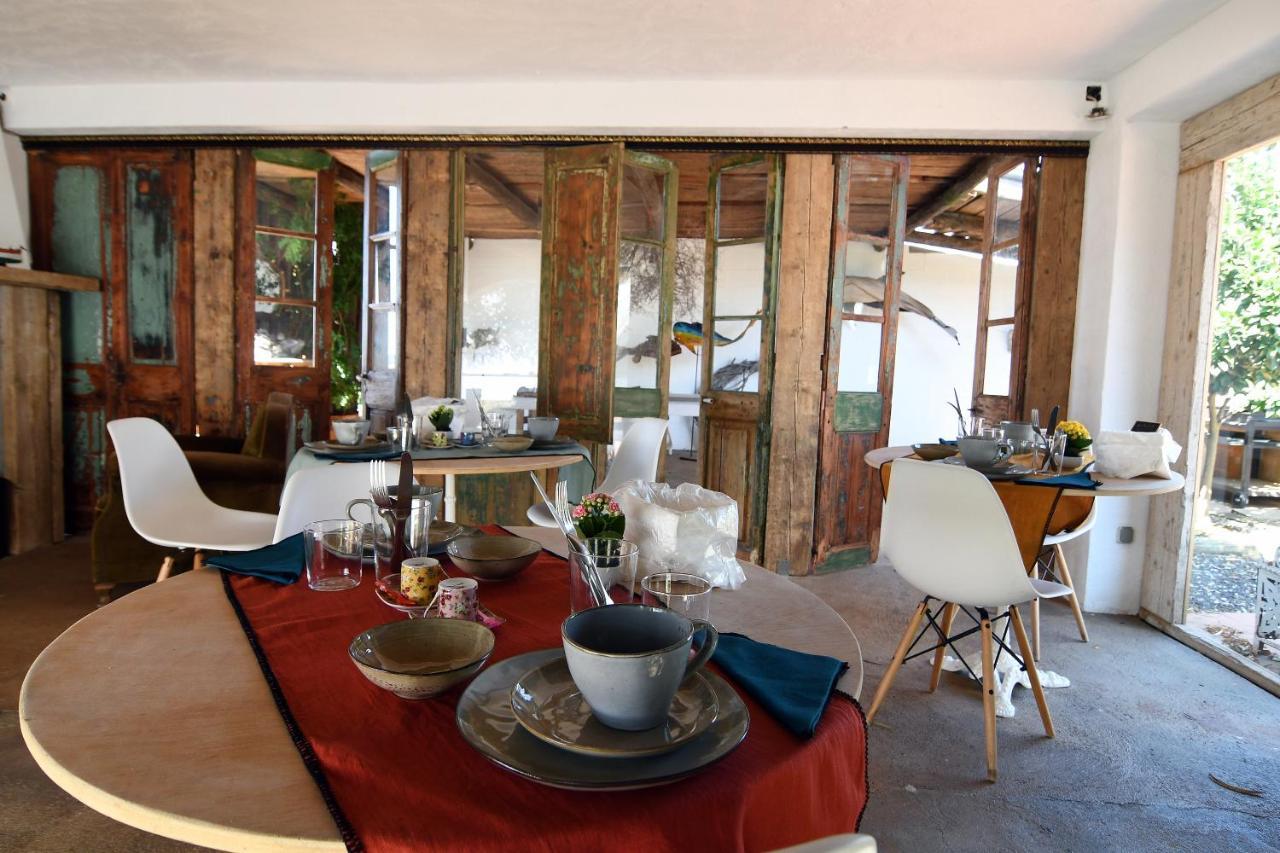 Le Rondini Bed & Breakfast Montras Bagian luar foto