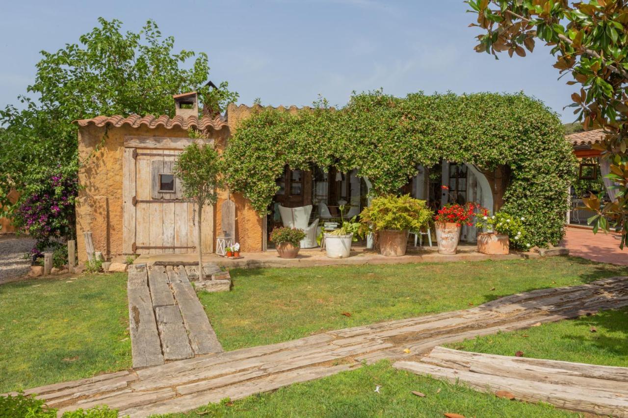 Le Rondini Bed & Breakfast Montras Bagian luar foto